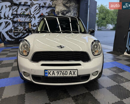 Мини Купер 2013 в Киеве на Automoto.ua Белый Мини Купер, объемом двигателя 1.6 л и пробегом 107 тыс. км за 12990 $, фото 9 на Automoto.ua