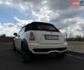 Белый Мини Купер, объемом двигателя 1.6 л и пробегом 291 тыс. км за 8000 $, фото 5 на Automoto.ua