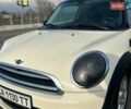 Белый Мини Купер, объемом двигателя 1.6 л и пробегом 219 тыс. км за 9500 $, фото 24 на Automoto.ua