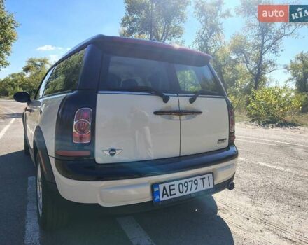 Белый Мини Купер, объемом двигателя 1.6 л и пробегом 118 тыс. км за 9500 $, фото 6 на Automoto.ua