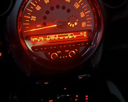 Белый Мини Купер, объемом двигателя 1.6 л и пробегом 150 тыс. км за 10700 $, фото 10 на Automoto.ua