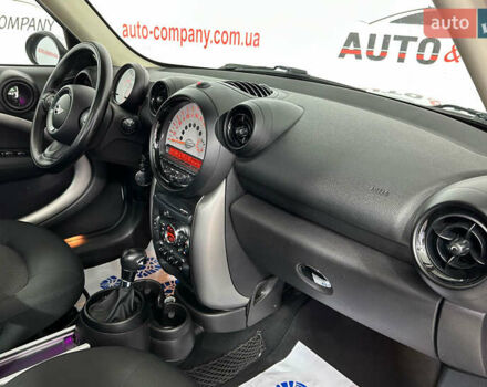 Білий Міні Cooper, об'ємом двигуна 2 л та пробігом 201 тис. км за 10950 $, фото 7 на Automoto.ua