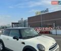 Белый Мини Купер, объемом двигателя 1.6 л и пробегом 219 тыс. км за 9500 $, фото 11 на Automoto.ua