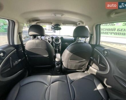 Мини Купер 2013 в Киеве на Automoto.ua Белый Мини Купер, объемом двигателя 1.6 л и пробегом 212 тыс. км за 10200 $, фото 8 на Automoto.ua