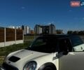 Белый Мини Купер, объемом двигателя 1.6 л и пробегом 165 тыс. км за 10000 $, фото 11 на Automoto.ua