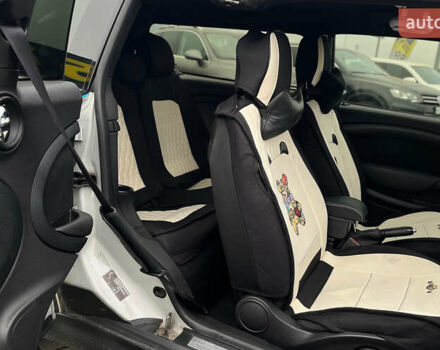 Білий Міні Cooper, об'ємом двигуна 1.6 л та пробігом 267 тис. км за 9700 $, фото 14 на Automoto.ua