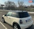 Белый Мини Купер, объемом двигателя 1.6 л и пробегом 219 тыс. км за 9500 $, фото 8 на Automoto.ua