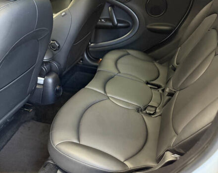 Мини Купер 2013 в Киеве на Automoto.ua Белый Мини Купер, объемом двигателя 1.6 л и пробегом 107 тыс. км за 12990 $, фото 6 на Automoto.ua