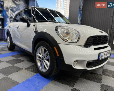 Мини Купер 2013 в Киеве на Automoto.ua Белый Мини Купер, объемом двигателя 1.6 л и пробегом 107 тыс. км за 12990 $, фото 1 на Automoto.ua
