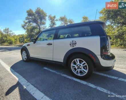 Белый Мини Купер, объемом двигателя 1.6 л и пробегом 118 тыс. км за 9500 $, фото 3 на Automoto.ua