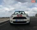 Белый Мини Купер, объемом двигателя 1.6 л и пробегом 291 тыс. км за 8000 $, фото 14 на Automoto.ua