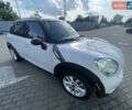 Белый Мини Купер, объемом двигателя 1.6 л и пробегом 212 тыс. км за 10200 $, фото 1 на Automoto.ua