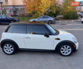 Міні Cooper 2013 у Києві на Automoto.ua Білий Міні Cooper, об'ємом двигуна 1.6 л та пробігом 174 тис. км за 7400 $, фото 8 на Automoto.ua