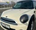Белый Мини Купер, объемом двигателя 1.6 л и пробегом 219 тыс. км за 8300 $, фото 24 на Automoto.ua
