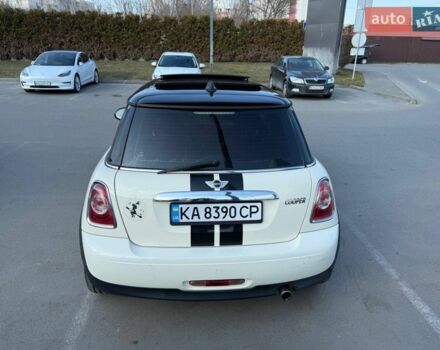 Білий Міні Cooper, об'ємом двигуна 1.6 л та пробігом 139 тис. км за 8400 $, фото 2 на Automoto.ua