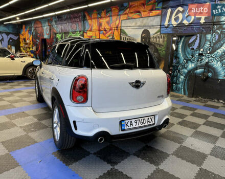 Мини Купер 2013 в Киеве на Automoto.ua Белый Мини Купер, объемом двигателя 1.6 л и пробегом 107 тыс. км за 12990 $, фото 3 на Automoto.ua