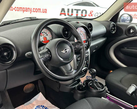 Белый Мини Купер, объемом двигателя 2 л и пробегом 201 тыс. км за 11250 $, фото 13 на Automoto.ua