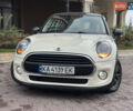 Білий Міні Cooper, об'ємом двигуна 1.3 л та пробігом 122 тис. км за 5999 $, фото 15 на Automoto.ua