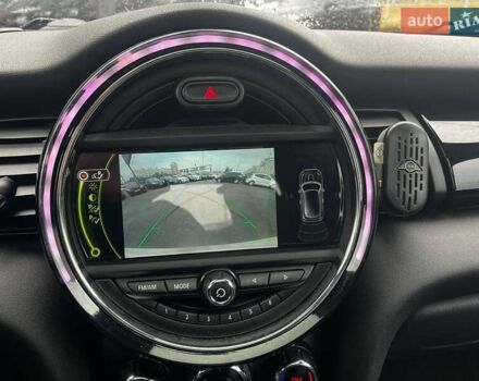 Белый Мини Купер, объемом двигателя 2 л и пробегом 154 тыс. км за 15690 $, фото 24 на Automoto.ua