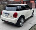 Білий Міні Cooper, об'ємом двигуна 1.5 л та пробігом 135 тис. км за 13500 $, фото 4 на Automoto.ua