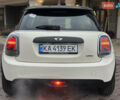 Білий Міні Cooper, об'ємом двигуна 1.3 л та пробігом 122 тис. км за 5999 $, фото 5 на Automoto.ua
