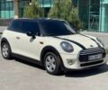 Білий Міні Cooper, об'ємом двигуна 1.5 л та пробігом 115 тис. км за 1100 $, фото 1 на Automoto.ua