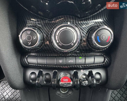 Білий Міні Cooper, об'ємом двигуна 1.3 л та пробігом 122 тис. км за 5999 $, фото 25 на Automoto.ua