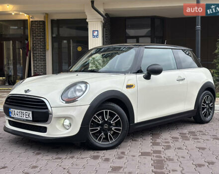 Білий Міні Cooper, об'ємом двигуна 1.3 л та пробігом 122 тис. км за 5999 $, фото 14 на Automoto.ua