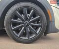 Білий Міні Cooper, об'ємом двигуна 2 л та пробігом 156 тис. км за 11500 $, фото 5 на Automoto.ua