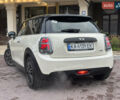 Білий Міні Cooper, об'ємом двигуна 1.3 л та пробігом 122 тис. км за 5999 $, фото 1 на Automoto.ua