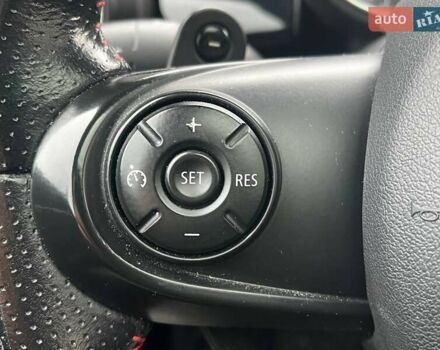 Белый Мини Купер, объемом двигателя 2 л и пробегом 154 тыс. км за 15690 $, фото 17 на Automoto.ua