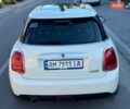 Білий Міні Cooper, об'ємом двигуна 1.5 л та пробігом 204 тис. км за 9999 $, фото 16 на Automoto.ua