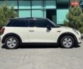 Білий Міні Cooper, об'ємом двигуна 1.5 л та пробігом 115 тис. км за 11500 $, фото 2 на Automoto.ua