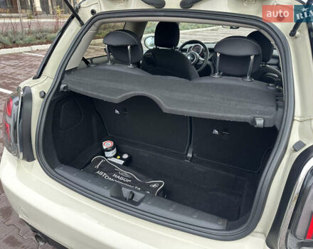 Білий Міні Cooper, об'ємом двигуна 1.3 л та пробігом 122 тис. км за 5999 $, фото 42 на Automoto.ua