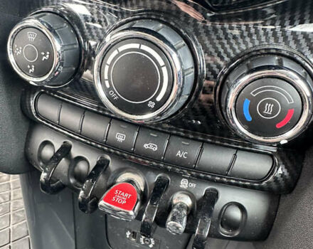Білий Міні Cooper, об'ємом двигуна 1.3 л та пробігом 122 тис. км за 5900 $, фото 13 на Automoto.ua