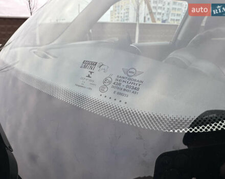 Білий Міні Cooper, об'ємом двигуна 1.3 л та пробігом 122 тис. км за 5999 $, фото 51 на Automoto.ua