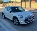 Білий Міні Cooper, об'ємом двигуна 1.5 л та пробігом 204 тис. км за 10850 $, фото 1 на Automoto.ua