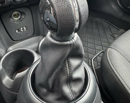 Білий Міні Cooper, об'ємом двигуна 1.3 л та пробігом 122 тис. км за 5999 $, фото 27 на Automoto.ua