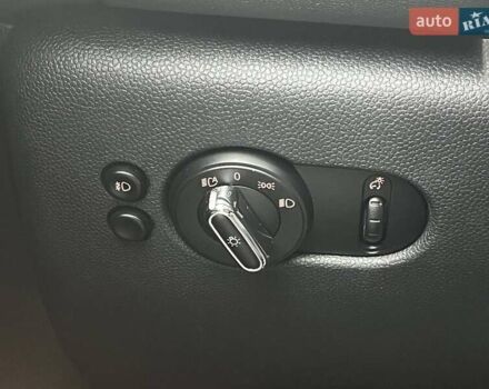 Белый Мини Купер, объемом двигателя 2 л и пробегом 154 тыс. км за 15690 $, фото 18 на Automoto.ua