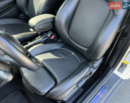 Белый Мини Купер, объемом двигателя 2 л и пробегом 133 тыс. км за 13333 $, фото 21 на Automoto.ua