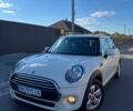 Білий Міні Cooper, об'ємом двигуна 1.5 л та пробігом 204 тис. км за 9999 $, фото 2 на Automoto.ua