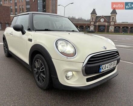 Белый Мини Купер, объемом двигателя 1.2 л и пробегом 122 тыс. км за 8500 $, фото 1 на Automoto.ua