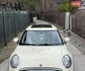 Белый Мини Купер, объемом двигателя 1.5 л и пробегом 135 тыс. км за 13100 $, фото 1 на Automoto.ua