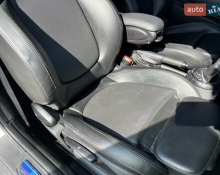 Белый Мини Купер, объемом двигателя 2 л и пробегом 133 тыс. км за 13333 $, фото 35 на Automoto.ua