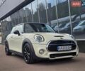 Белый Мини Купер, объемом двигателя 2 л и пробегом 156 тыс. км за 12900 $, фото 1 на Automoto.ua