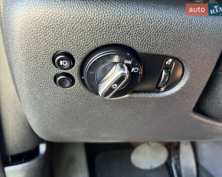 Белый Мини Купер, объемом двигателя 2 л и пробегом 133 тыс. км за 13333 $, фото 20 на Automoto.ua