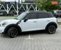 Белый Мини Купер, объемом двигателя 2 л и пробегом 210 тыс. км за 10500 $, фото 2 на Automoto.ua