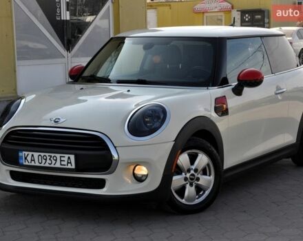 Белый Мини Купер, объемом двигателя 1.5 л и пробегом 158 тыс. км за 10600 $, фото 32 на Automoto.ua