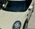 Белый Мини Купер, объемом двигателя 1.5 л и пробегом 140 тыс. км за 10000 $, фото 4 на Automoto.ua