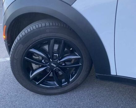 Білий Міні Cooper, об'ємом двигуна 1.6 л та пробігом 159 тис. км за 12500 $, фото 23 на Automoto.ua